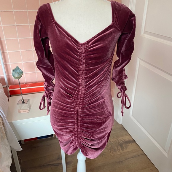 Dresses & Skirts - Ruched Off the Shoulder Velvet Dress